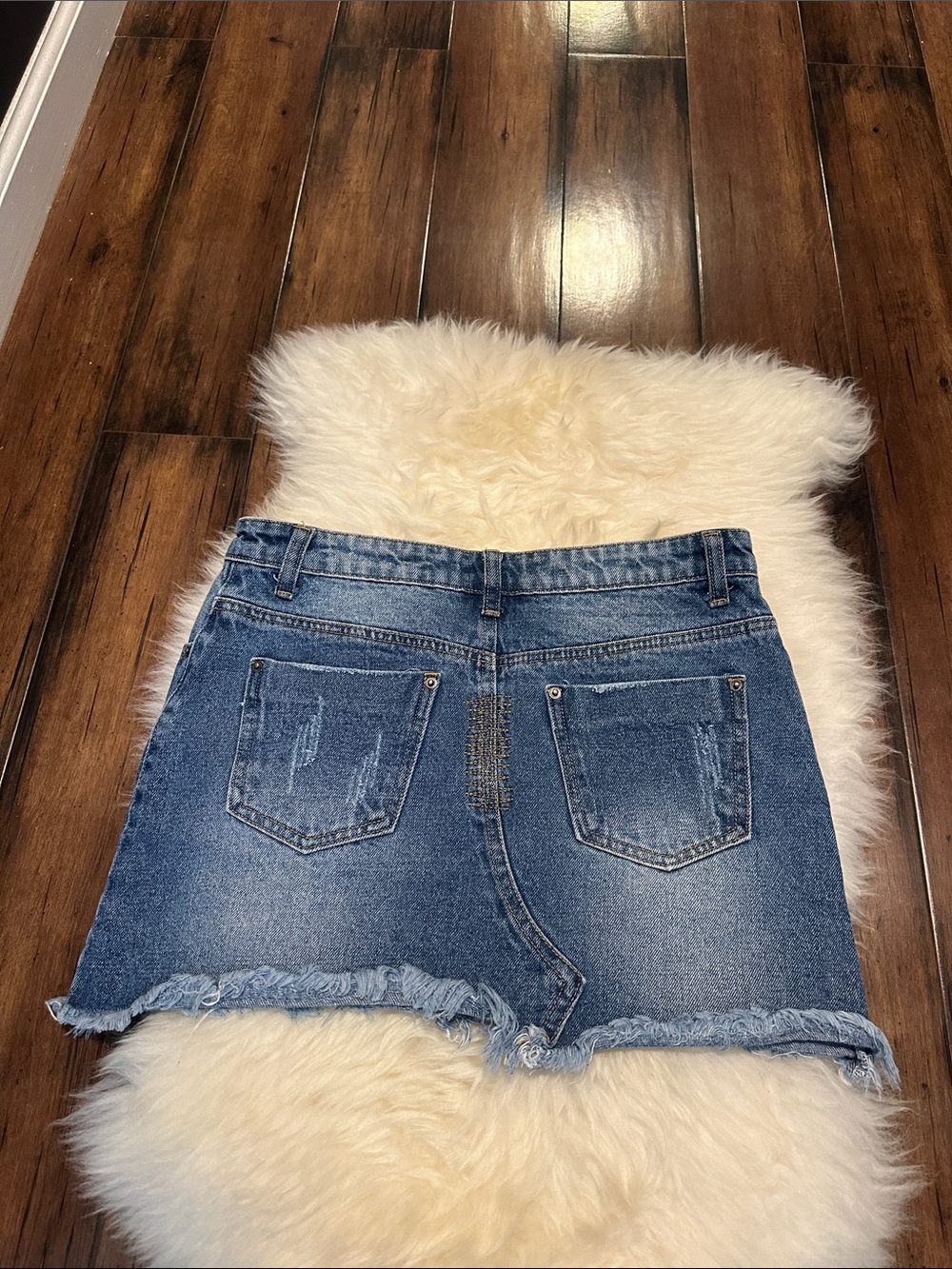 NWOT mini skirt - Picture 6 of 6